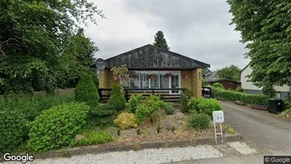 Boligudlejningsejendomme til salg i Brande - Foto fra Google Street View