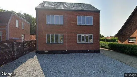 Boligudlejningsejendomme til salg i Mørke - Foto fra Google Street View