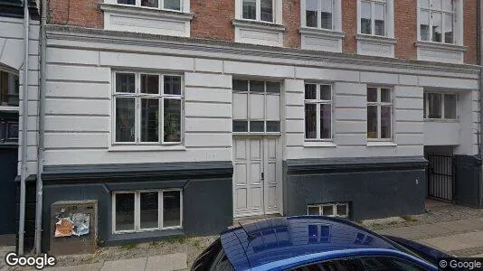 Boligudlejningsejendomme til salg i Aalborg Centrum - Foto fra Google Street View