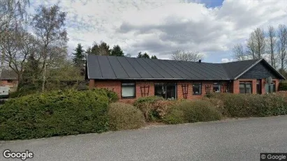 Boligudlejningsejendomme til salg i Gjern - Foto fra Google Street View