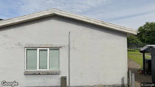 Boligudlejningsejendomme til salg i Vamdrup - Foto fra Google Street View