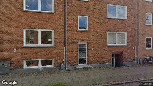 Boligudlejningsejendomme til salg i Aalborg Centrum - Foto fra Google Street View
