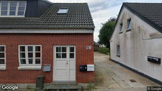 Boligudlejningsejendomme til salg i Gørding - Foto fra Google Street View