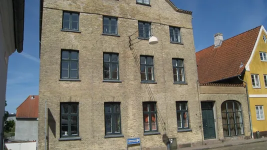 Boligudlejningsejendomme til salg i Haderslev - billede 1